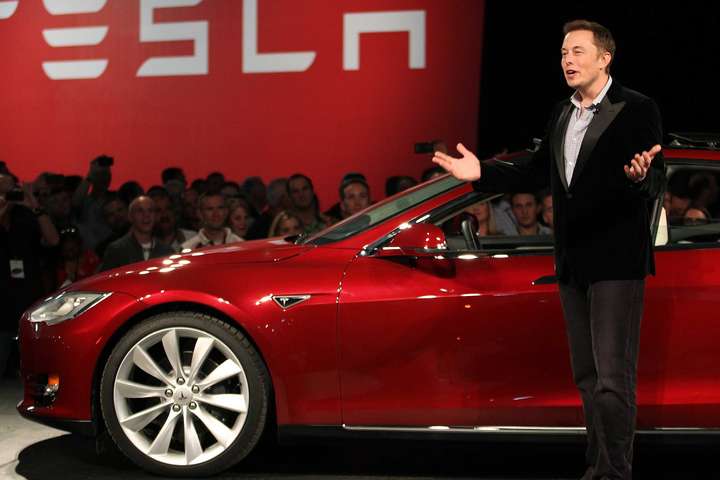 Ілон Маск вже продав акцій Tesla майже на $11 млрд