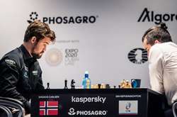 На чемпіонаті світу з шахів зіграли найдовшу партію в історії