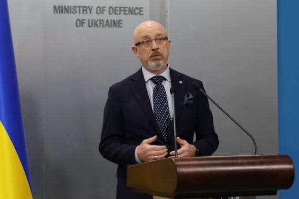 Міністр оборони Резніков хоче отримати від ЄС наступальну зброю