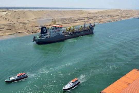 Суецький канал за рік отримав рекордний прибуток