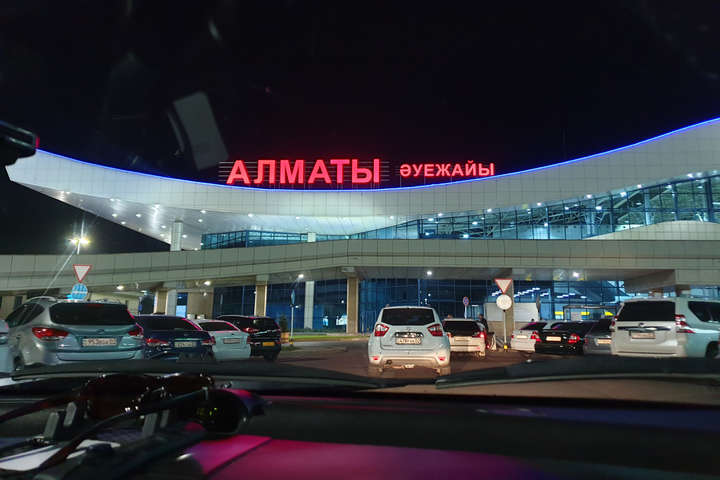 У Казахстані протестувальники захопили аеропорт Алмати