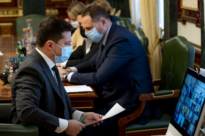 Офис президента заявил о стремительном увеличении больных в Украине