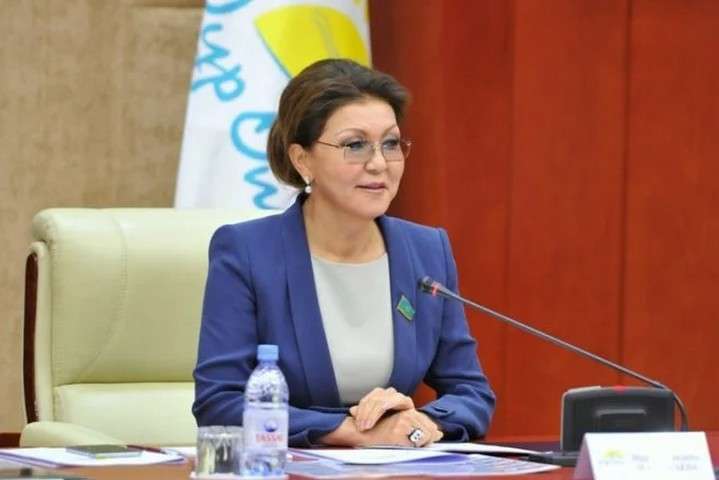 Дочка Назарбаєва покинула політраду правлячої партії Казахстану