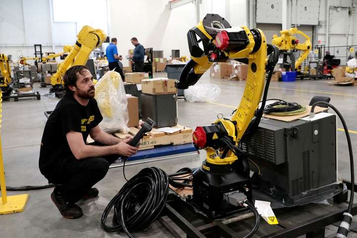 Американські компанії за рік «працевлаштували» майже 40 тис. роботів