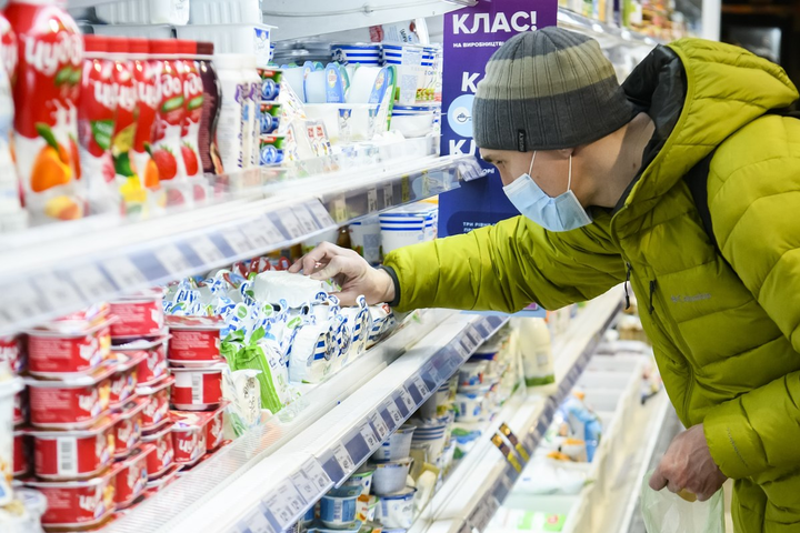 Глава Союза молочных предприятий рассказал, как супермаркеты «нагибают» производителей