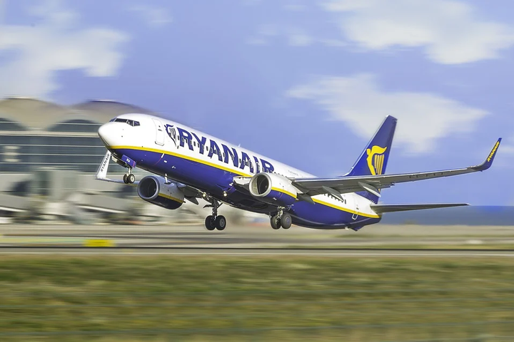 Ryanair сделал заявление о полетах в Украину