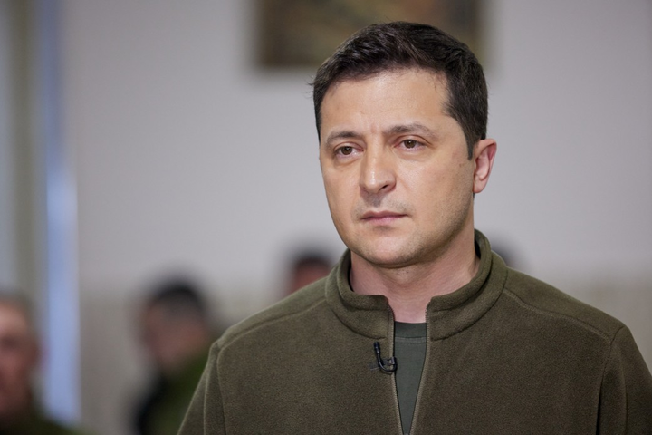Зеленский отреагировал на обстрел детсада в Станице Луганской