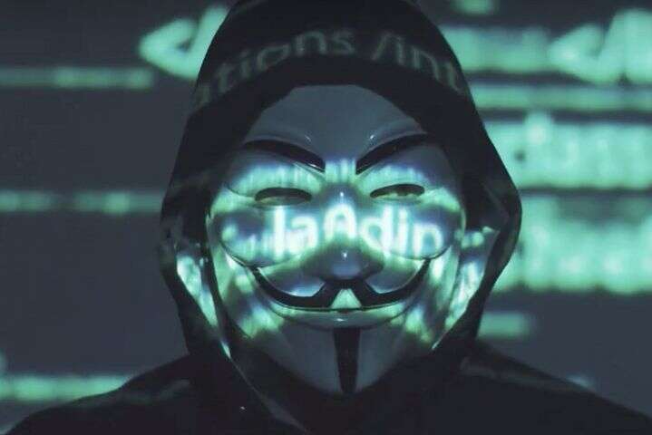 Хакери Anonymous зламали сайт Міноборони Росії: злили базу даних