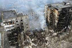  Знищені російськими ударами будинки в Бородянці, Київської області, 3 березня 2022 року 