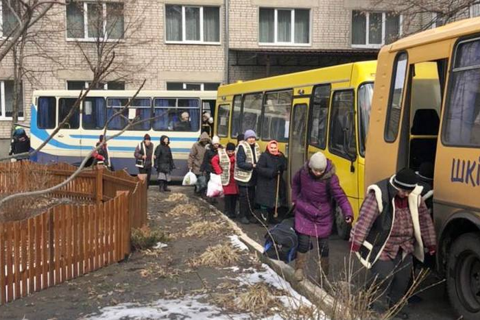 На Харківщині почалася евакуація 300 підопічних та працівників психоневрологічного інтернату