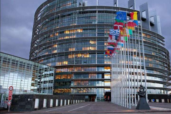 Дипломатам Росії та Білорусі заборонили вхід до Європарламенту
