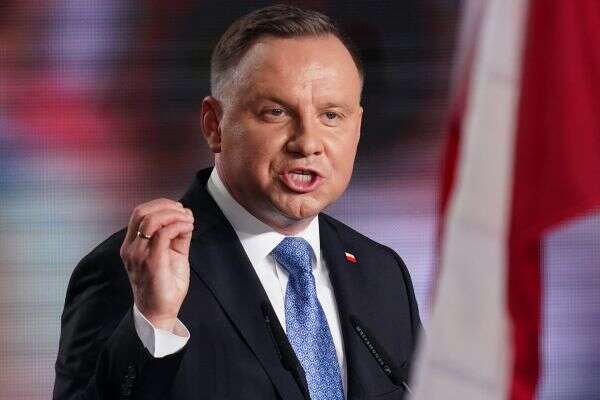 Президент Польщі назвав три речі, які понад усе потрібні українським захисникам 