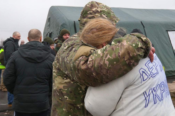 Украина и Россия провели обмен пленными: домой возвращаются 30 наших граждан