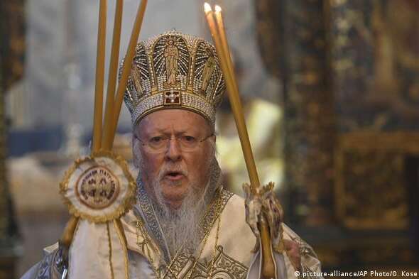У Великодній службі Вселенський патріарх закликав припинити війну в Україні