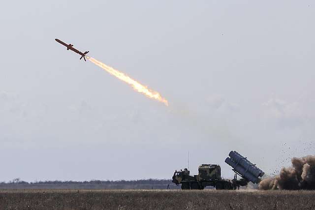 Р-360 &laquo;Нептун&raquo; - українська протикорабельна крилата ракета, її дальність дії&nbsp;<span>до 280&nbsp;км</span>