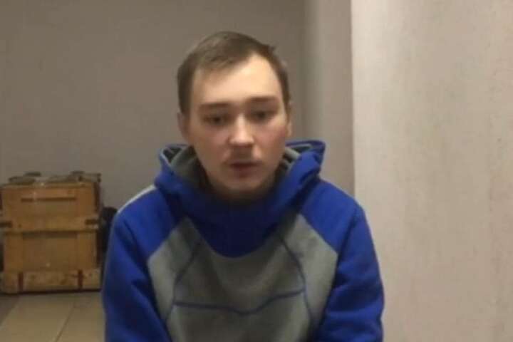 21-річний російський військовий 28 лютого 2022 року вбив беззбройного мешканця, який вів узбіччям дороги велосипед