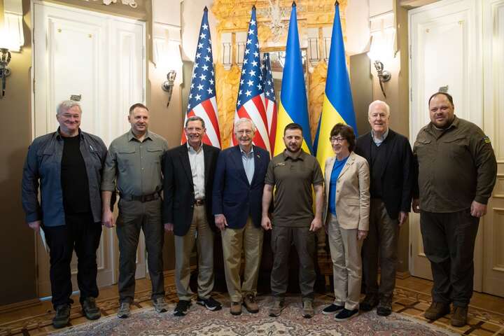 Зеленський провів зустріч з делегацією Сенату США