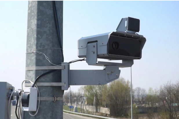 На дорогах запрацювали камери фіксації порушень ПДР