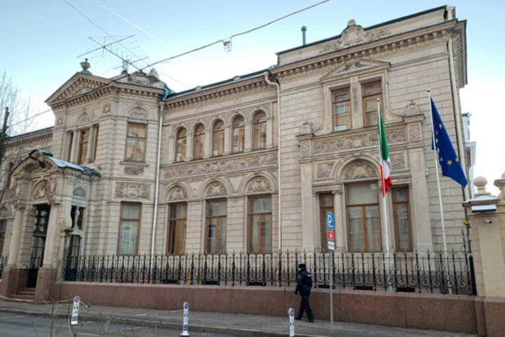 Росія висилає 24 італійських дипломатів