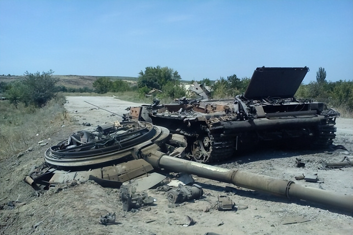 Россияне потеряли на войне с Украиной более 1,3 тыс. танков: свежая статистика от Генштаба