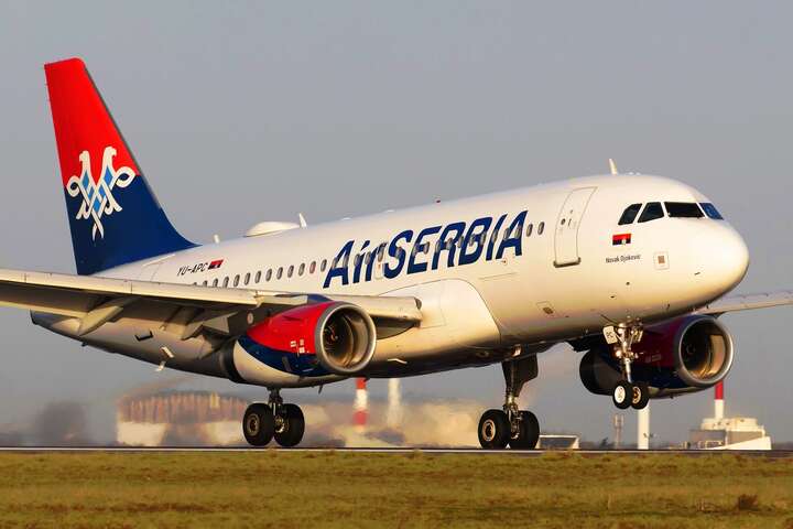 Сербський літак не може вилетіти з Москви через неузгоджений ремонт