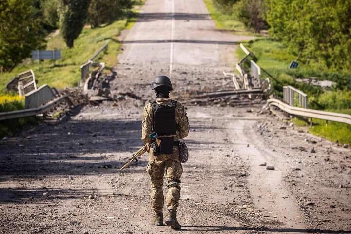 Доба на Донбасі: у ворога поменшало на три склади боєприпасів