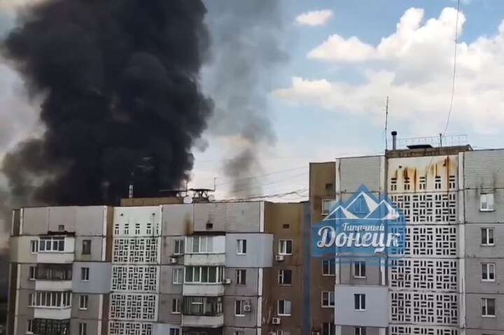 У Донецьку загорілася військова база окупантів – ЗМІ (відео)