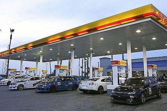 У США після рекордного зростання ціни на бензин пішли донизу 