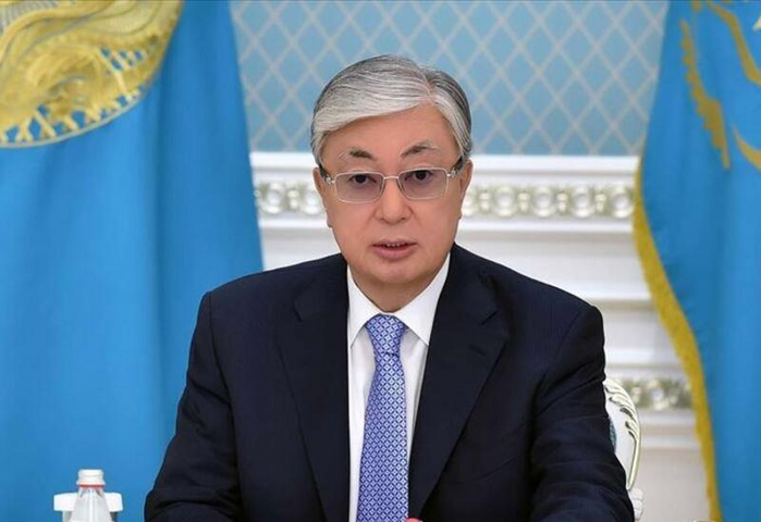 Казахстанский политолог объяснил, кто помогает Токаеву сдерживать агрессию Путина