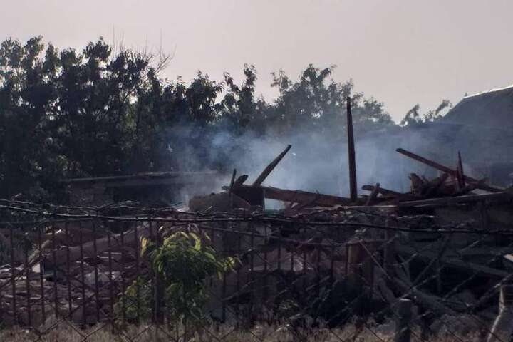 Ракетна атака по житлових будинках в Очакові: фото наслідків