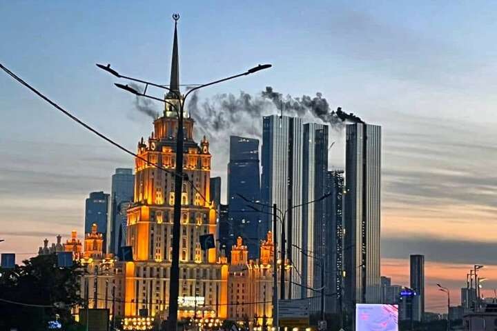 Горить хмарочос у &laquo;Москва-Сіті&raquo;, пожежа почалася на 55 поверсі