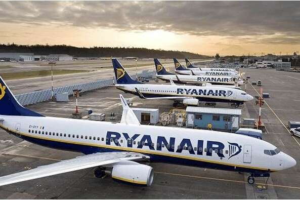 Лоукостер Ryanair відмовляється від політики дешевих квитків