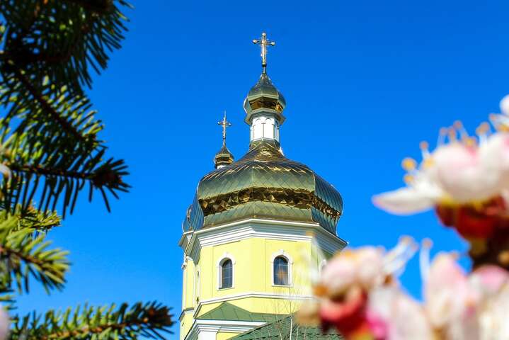 Громада у Гостомелі вирішила перейти з Московської церкви (відео)