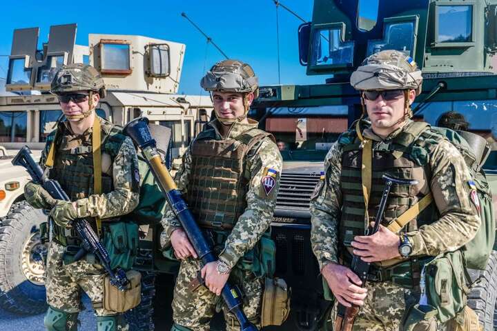 Українські військові розпочинають навчання у Великій Британії: деталі