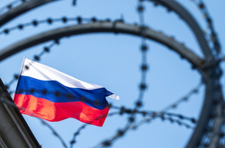 Семь руководителей банков, которые помогают армии РФ, до сих пор не под санкциями