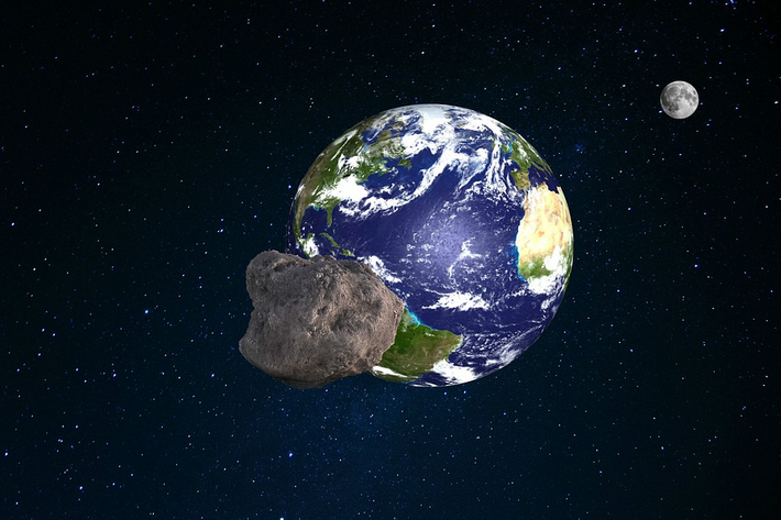 К Земле приближается 122-метровый астероид