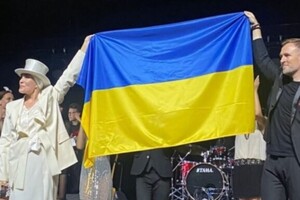 Муж Лаймы Вайкуле рассказал, почему певица поддержала украинцев на своем концерте