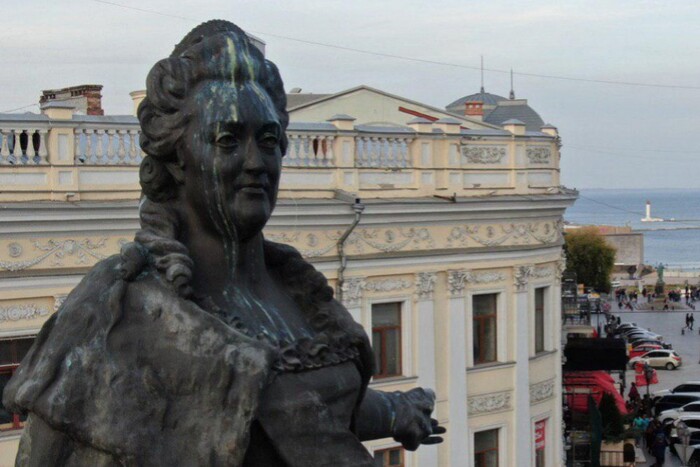 Труханов зробив неочікувану пропозицію, щодо пам'ятників Катерині II та Суворову