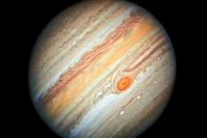 Юпитер максимально приблизится к Земле: когда это можно будет увидеть