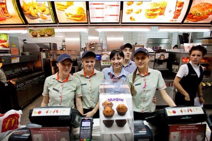 McDonald’s відновлює роботу ще кількох ресторанів у Києві: адреси