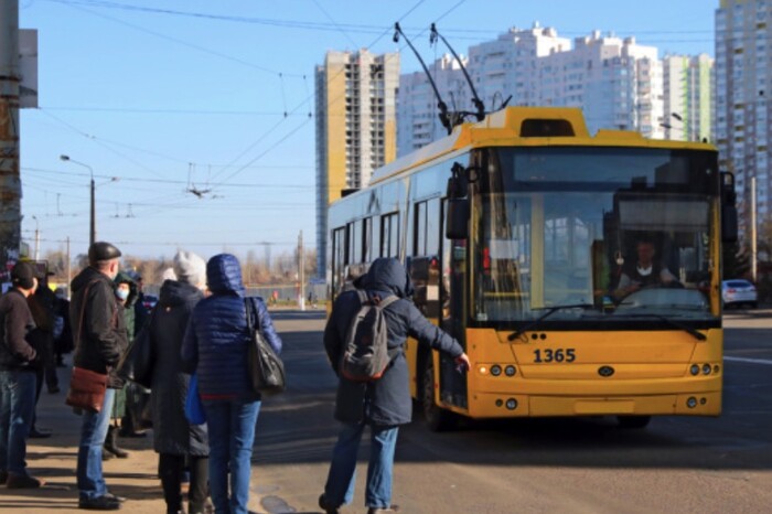 Частину тролейбусів у Києві сьогодні замінять автобуси (перелік)