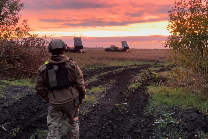 Росія знімає зі зберігання військову техніку для війни в Україні – Генштаб 