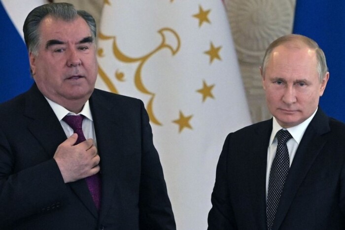 Лідер таджицької опозиції: Путін літав до Рахмона у липні недарма