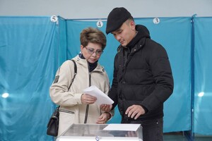 У Казахстані почалися дострокові президентські вибори