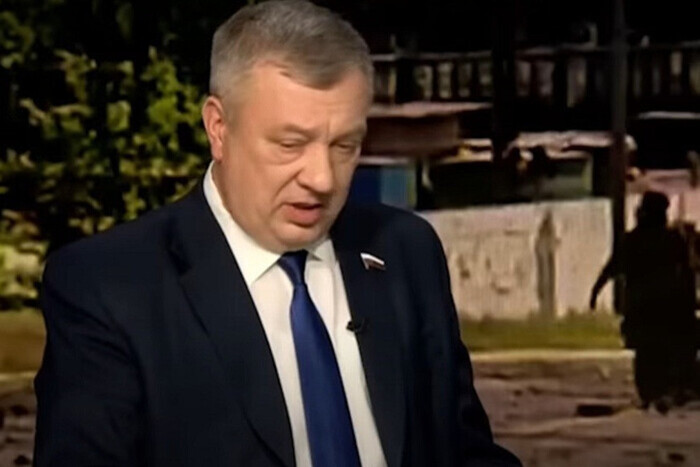 Депутат Госдумы, который ранее призывал бомбить Украину, упал в панику