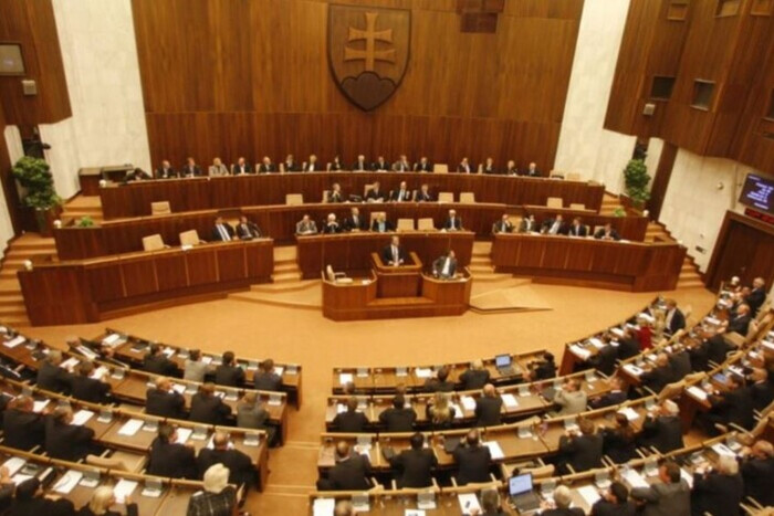 Правительство Словакии уходит в отставку