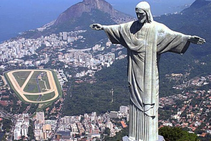 Смерть Пеле: статую Христа-Спасителя підсвітять в кольори бразильського прапора