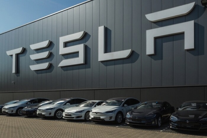 Південна Корея оштрафувала Tesla на $2,2 млн