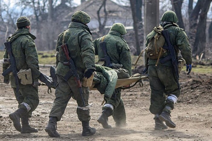 На Луганщині окупанти вивозять жінок із пологового, аби лікувати там військових