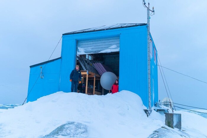 Як українські полярники зимують під час війни та волонтерять для ЗСУ